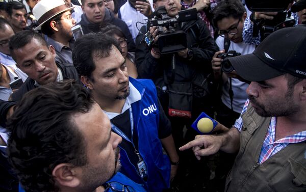 Jorge Nava y Milton Benítez discuten el pedido reunión con representantes de la ONU - Sputnik Mundo