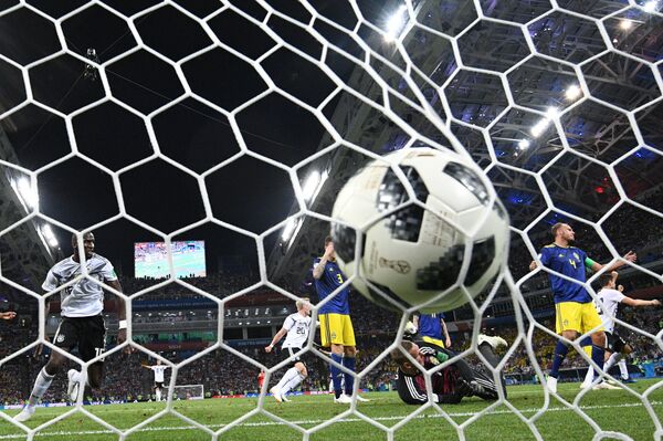 Gol de Toni Kross en el partido de Alemania vs Suecia durante el Mundial de Rusia 2018 (haz clic para ver) - Sputnik Mundo