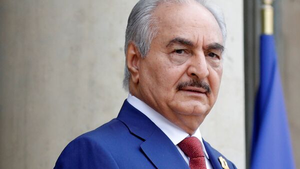 Jalifa Haftar, comandante del Ejército Nacional de Libia - Sputnik Mundo