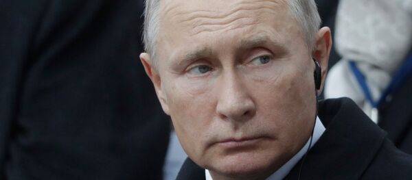 El presidente ruso, Vladímir Putin, en París - Sputnik Mundo