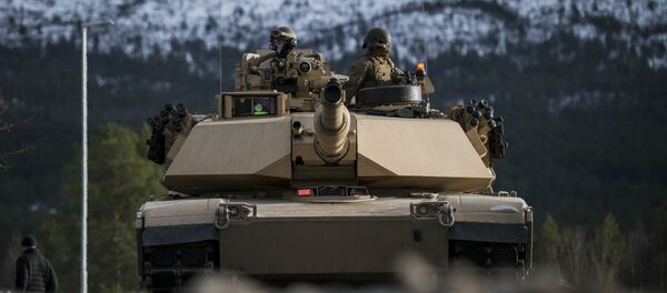 Marines estadounidenses en las maniobras de OTAN Trident Juncture 2018 en Noruega - Sputnik Mundo