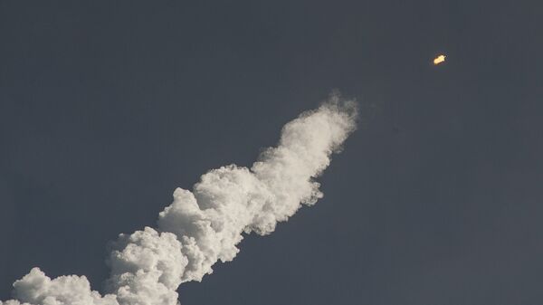 Lanzamiento de un cohete espacial (imagen referencial) - Sputnik Mundo