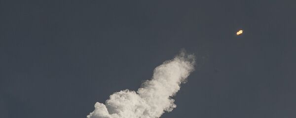 Lanzamiento de un cohete espacial (imagen referencial) - Sputnik Mundo