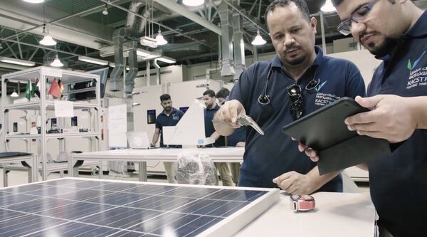 Desarrollo de energía renovable en Arabia Saudí - Sputnik Mundo