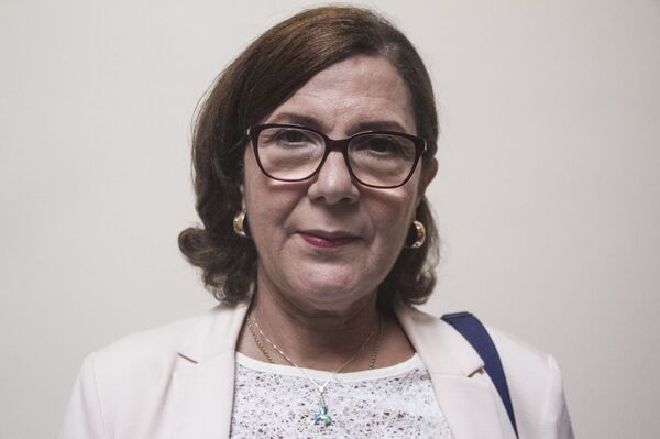 Lucy Díaz quien busca su hijo Luis Guillermo Lagunes Díaz, posa para foto durante la presentación del mapa “A donde van los desaparecidos” - Sputnik Mundo