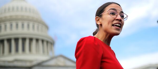 Representante demócrata electa Alexandria Ocasio-Cortez - Sputnik Mundo