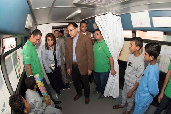 Una patrulla de Niños abandonados - Sputnik Mundo