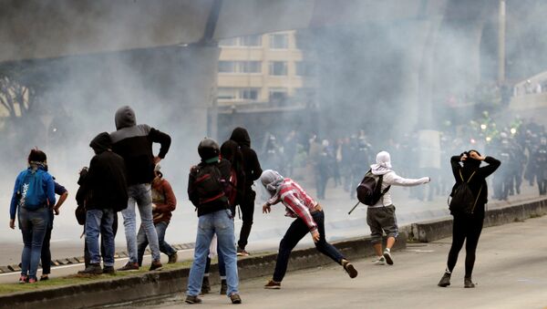 Las protestas de estudiantes en Colombia - Sputnik Mundo