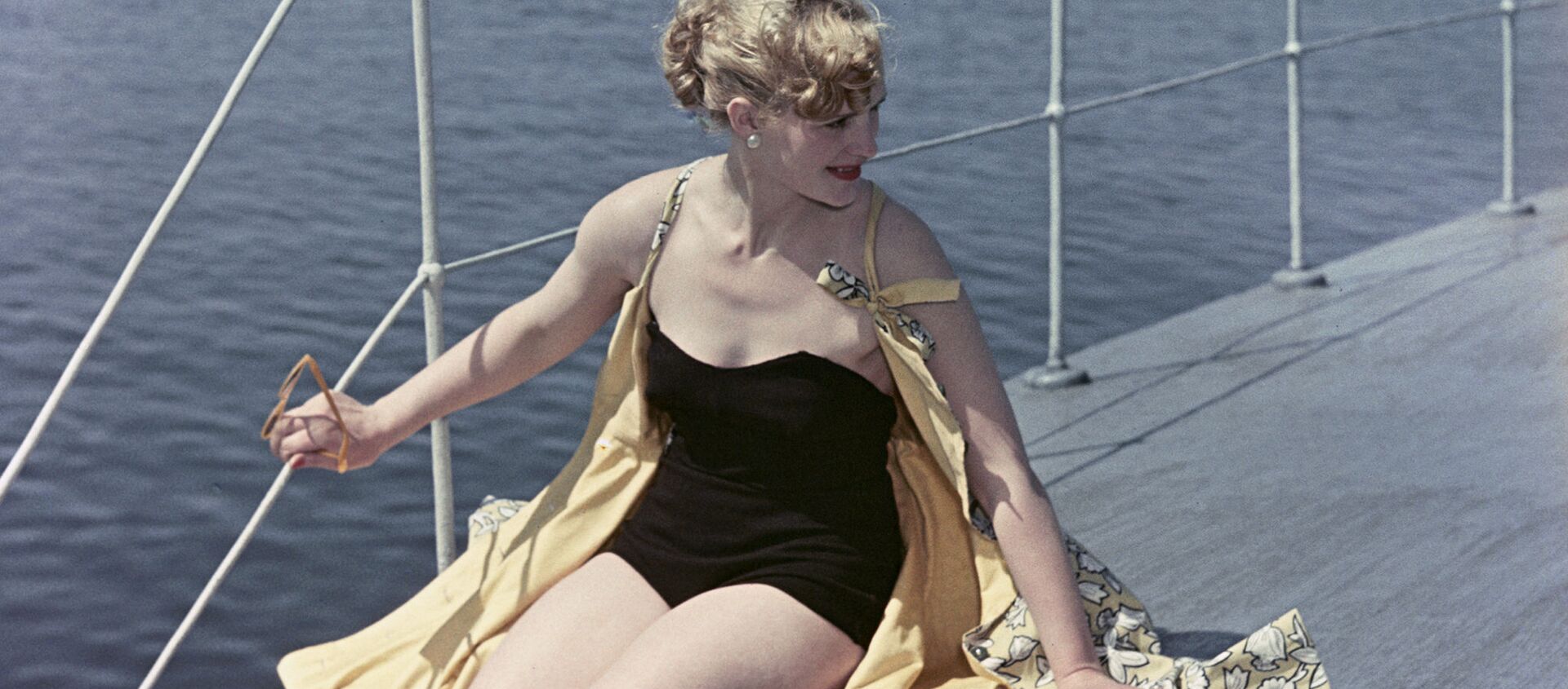 Desde las pasarelas hasta las calles: la moda soviética, en imágenes - Sputnik Mundo, 1920, 16.11.2018