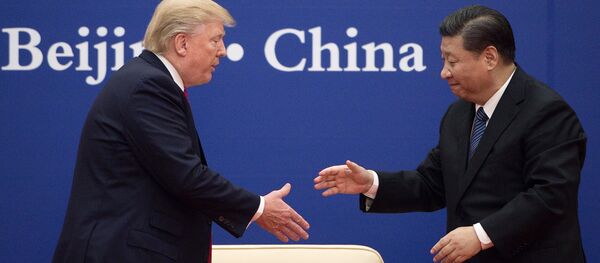 Presidente de EEUU, Donald Trump, y su homólogo chino, Xi Jinping - Sputnik Mundo