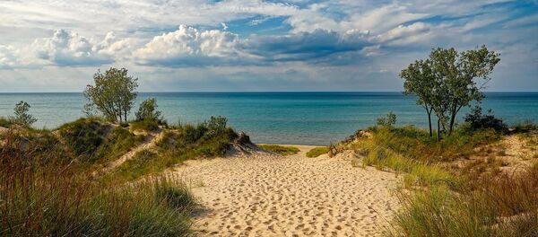 Una playa, imagen referencial - Sputnik Mundo