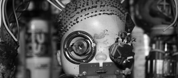 Bebe robot, imagen referencial - Sputnik Mundo