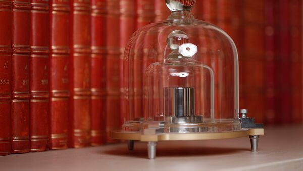 El 'Gran Kilo', la medida material del kilogramo - Sputnik Mundo