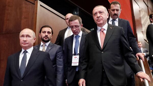 Presidente de Rusia, Vladímir Putin, y presidente de Turquía, Recep Tayyip Erdogan - Sputnik Mundo