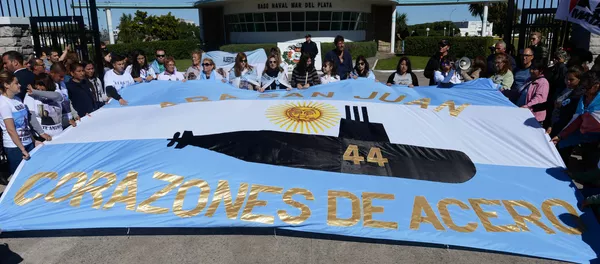 Parientes de los tripulantes del submarino ARA San Juan Parientes de los tripulantes del submarino ARA San Juan - Sputnik Mundo