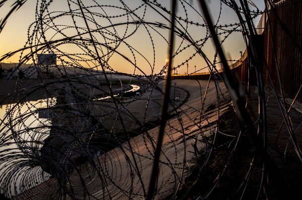 La frontera de Tijuana tras la retirada de las tropas estadounidenses - Sputnik Mundo