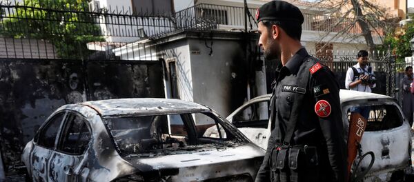 Situación tras el atentado al Consulado general de China en Karachi - Sputnik Mundo