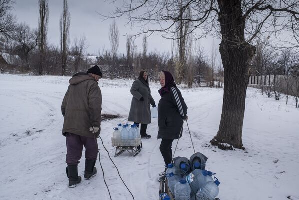 La guerra continúa: las consecuencias de los ataques de Kiev contra Lugansk - Sputnik Mundo