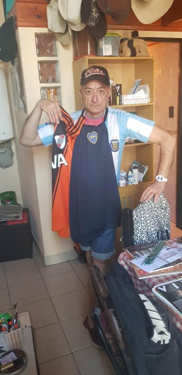 Luis Ramón Gómez Soto, el gallibosti hincha de Boca y River - Sputnik Mundo