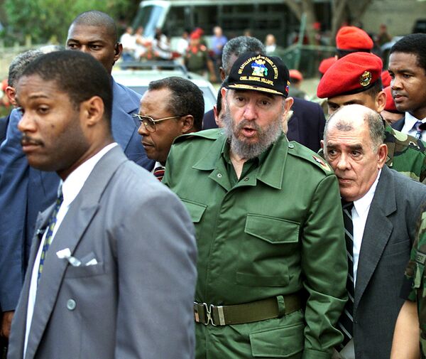 Fidel Castro visita Venezuela - Sputnik Mundo