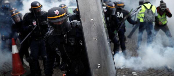 Protestas en París - Sputnik Mundo