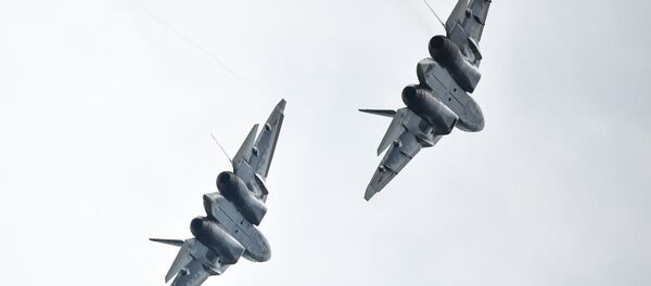 Dos cazas Su-57 (archivo) - Sputnik Mundo