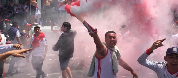 Las hinchas de River Plate ante la final de la Copa Libertadores 2018 - Sputnik Mundo