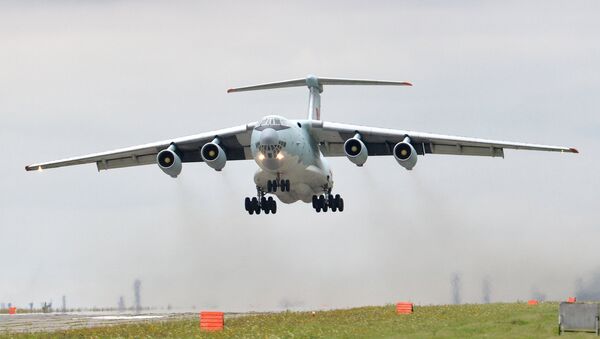 Un Ilyushin IL-76 - Sputnik Mundo