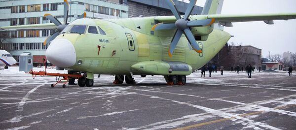 Первый военно-транспортный самолет Ил-112В передали на летные испытания - Sputnik Mundo