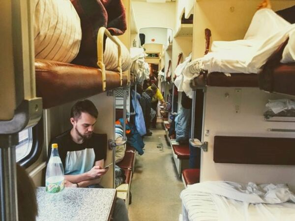 Vagón de un platzkart ruso - Sputnik Mundo