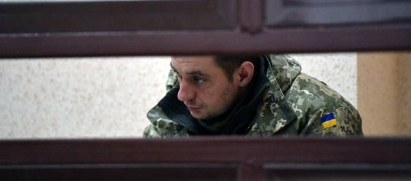 Uno de los marineros ucranianos detenidos en el estrecho de Kerch Uno de los marineros ucranianos detenidos en el estrecho de Kerch - Sputnik Mundo
