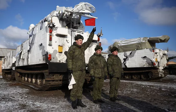 La Flota Norte de Rusia recibe sus primeros sistemas de defensa aérea Tor La Flota Norte de Rusia recibe sus primeros sistemas de defensa aérea Tor - Sputnik Mundo