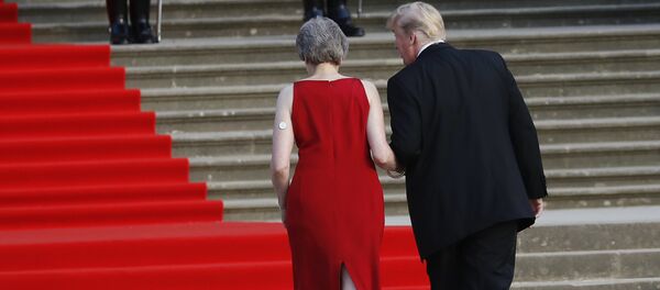 La primera ministra del Reino Unido, Theresa May y el presidente de EEUU, Donald Trump (archivo) La primera ministra del Reino Unido, Theresa May y el presidente de EEUU, Donald Trump (archivo) - Sputnik Mundo