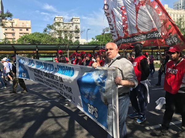 Veteranos argentinos en la marcha contra la cumbre del G20  - Sputnik Mundo