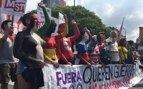 Imágenes de la marcha anti G20 - Sputnik Mundo