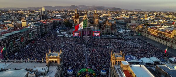 La vista aérea del Zocalo, plaza principal de Ciudad de México - Sputnik Mundo