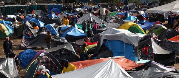 Migrantes centroamericanos en Tijuana - Sputnik Mundo