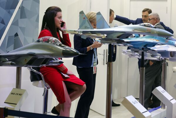 Egipto 'se arma' hasta los dientes con una enorme exposición militar - Sputnik Mundo