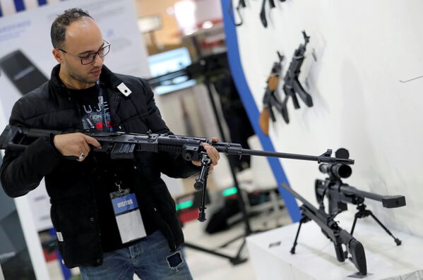 Egipto 'se arma' hasta los dientes con una enorme exposición militar - Sputnik Mundo