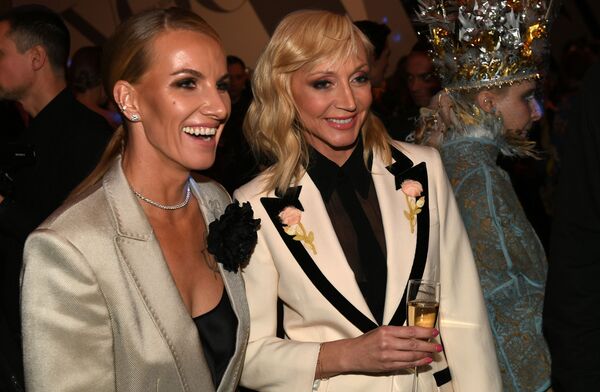 Las artistas más bellas de Rusia celebran los 20 años de Vogue en el país - Sputnik Mundo