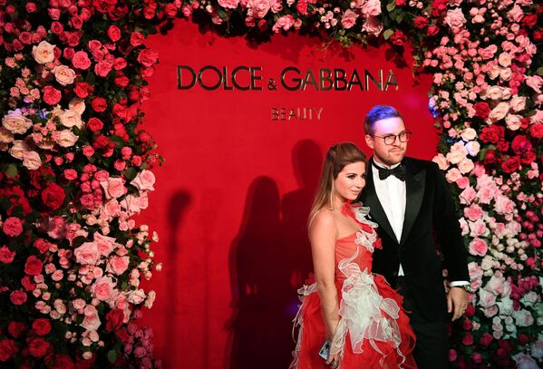 Las artistas más bellas de Rusia celebran los 20 años de Vogue en el país - Sputnik Mundo