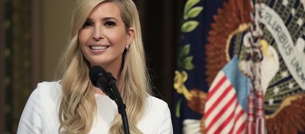Ivanka Trump, hija y asesora del presidente Donald Trump Ivanka Trump, hija y asesora del presidente Donald Trump - Sputnik Mundo