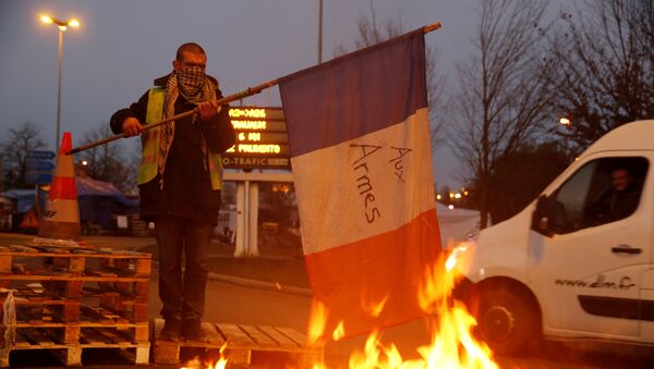 Las protestas de los chalecos amarillos en Francia - Sputnik Mundo