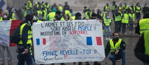 Protestas de los 'chalecos amarillos' en París, Francia - Sputnik Mundo