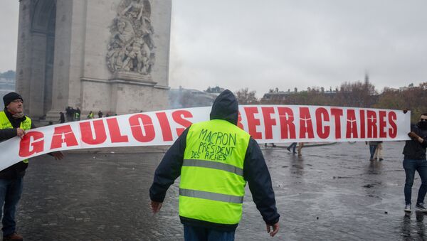 Las protestas de los 'chalecos amarillos' en Francia - Sputnik Mundo