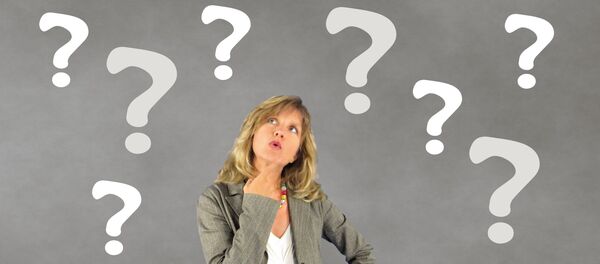 Mujer cuestionándose - Sputnik Mundo