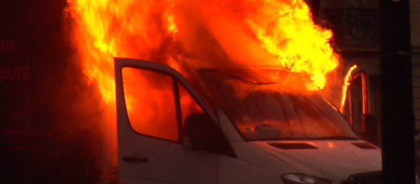 París en llamas: la ciudad sigue sumergida en el caos de las protestas París en llamas: la ciudad sigue sumergida en el caos de las protestas - Sputnik Mundo