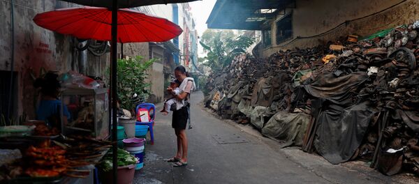Un barrio pobre en Tailandia (imagen referencial) Un barrio pobre en Tailandia (imagen referencial) - Sputnik Mundo