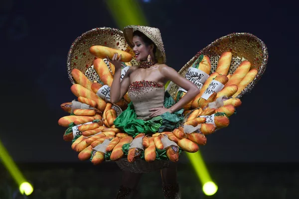 Espléndido desfile de trajes nacionales en el concurso Miss Universo 2018 Espléndido desfile de trajes nacionales en el concurso Miss Universo 2018 - Sputnik Mundo