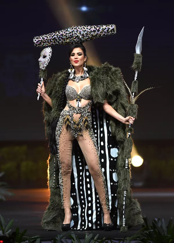 Espléndido desfile de trajes nacionales en el concurso Miss Universo 2018 Espléndido desfile de trajes nacionales en el concurso Miss Universo 2018 - Sputnik Mundo
